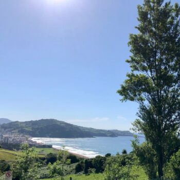 Come and Surf with your School in Groups Ven a surfear con Escuela-Grupos Surfen met School Werk of Vrienden - Groep Komm mit deiner Schule, Arbeit oder Freunden Surfen!